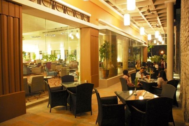 Nilai Springs Resort Hotel Exterior foto